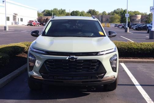 Cacti Green 2026 Chevrolet Trax FWD ACTIV