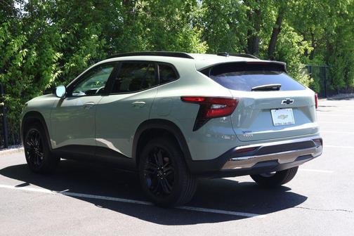 Cacti Green 2026 Chevrolet Trax FWD ACTIV