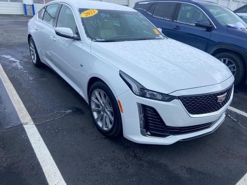 2023 Cadillac CT5 Luxury