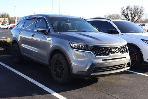 2022 Kia Sorento LX