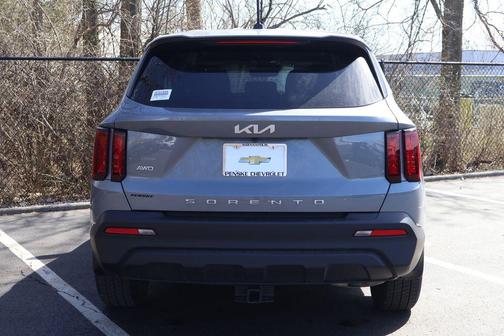 2022 Kia Sorento LX