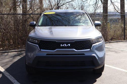 2022 Kia Sorento LX