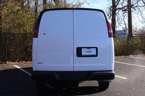 2022 Chevrolet Express 3500 RWD 3500 Regular Wheelbase WT