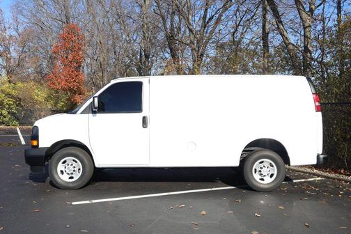 2022 Chevrolet Express 3500 RWD 3500 Regular Wheelbase WT