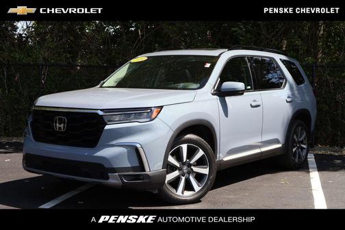 2024 Honda Pilot Touring 8-Passenger