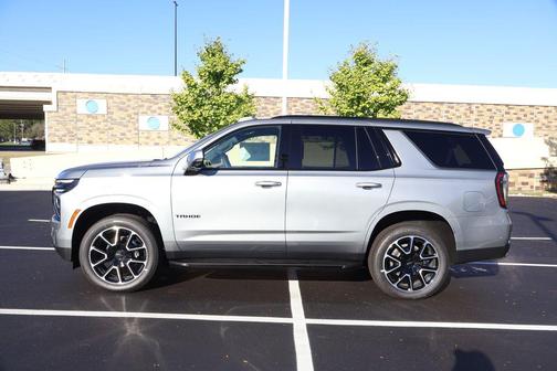 2026 Chevrolet Tahoe 4WD RST