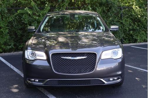 2018 Chrysler 300 Limited