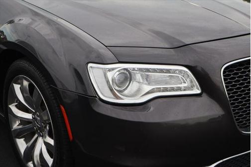 2018 Chrysler 300 Limited
