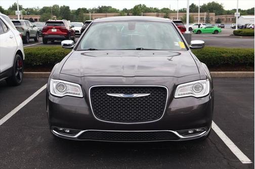 2018 Chrysler 300 Limited