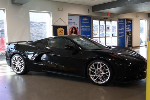 2025 Chevrolet Corvette Stingray w/2LT