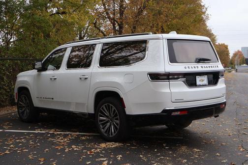 2023 Jeep Grand Wagoneer L Series III 4x4