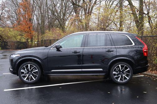 2024 Volvo XC90 B6 Plus Bright Theme 7-Seater
