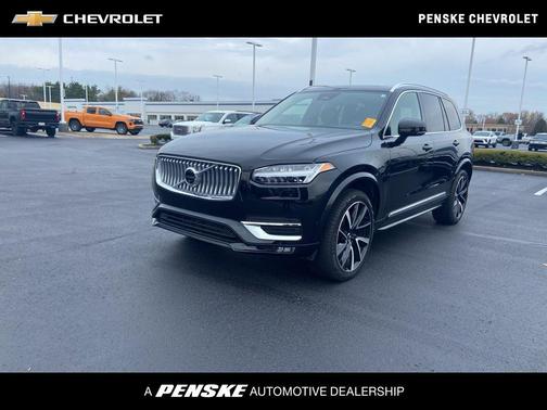 2024 Volvo XC90 B6 Plus Bright Theme 7-Seater