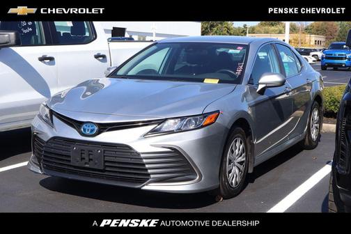 2024 Toyota Camry Hybrid LE
