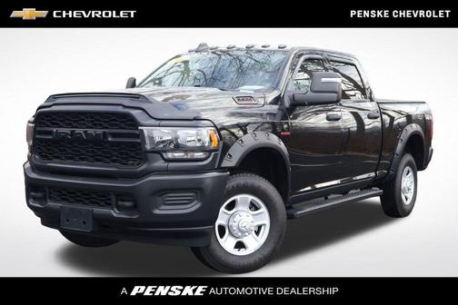 2024 RAM 3500 Tradesman Crew Cab 4x4 6'4' Box