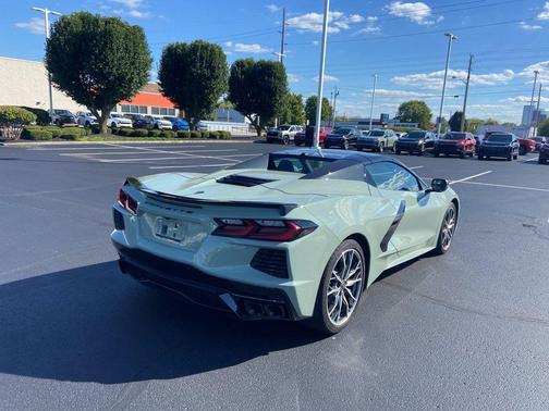 2024 Chevrolet Corvette Stingray w/2LT