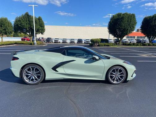 2024 Chevrolet Corvette Stingray w/2LT