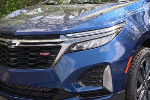 Blue Glow Metallic 2022 Chevrolet Equinox AWD RS