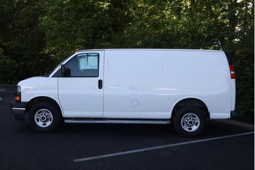2023 GMC Savana 2500 Work Van