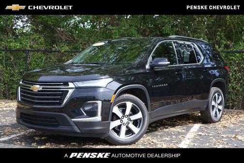 2023 Chevrolet Traverse LT Leather