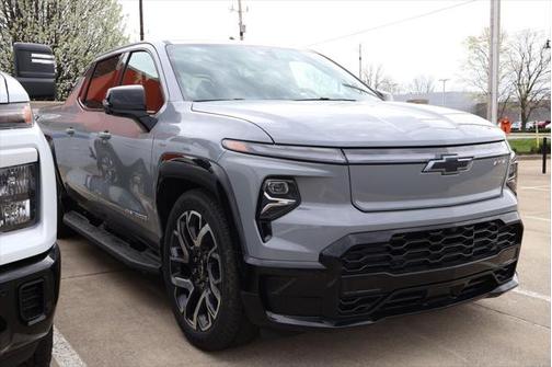 2025 Chevrolet Silverado EV RST