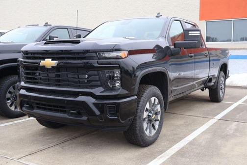 2026 Chevrolet Silverado 2500 Custom