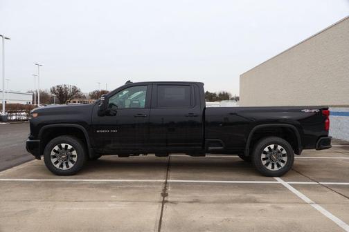 2026 Chevrolet Silverado 2500 Custom