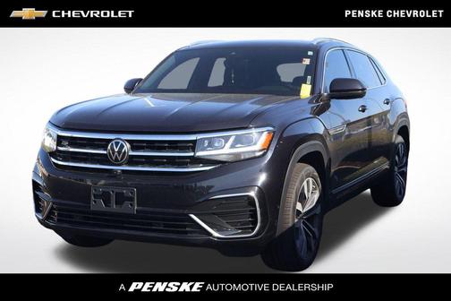 Deep Black Pearl 2023 Volkswagen Atlas Cross Sport 3.6L V6 SEL Premium R-Line