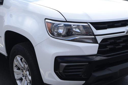 Summit White 2022 Chevrolet Colorado LT
