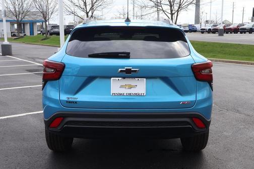 Marina Blue Metallic 2026 Chevrolet Trax FWD 2RS