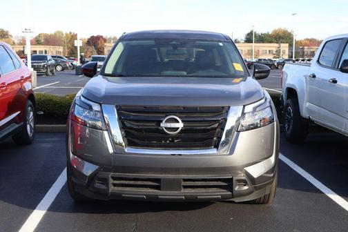 2025 Nissan Pathfinder S 4WD