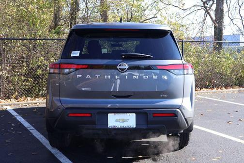 2025 Nissan Pathfinder S 4WD