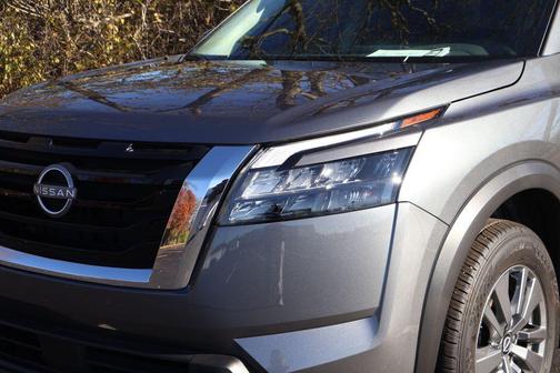 2025 Nissan Pathfinder S 4WD