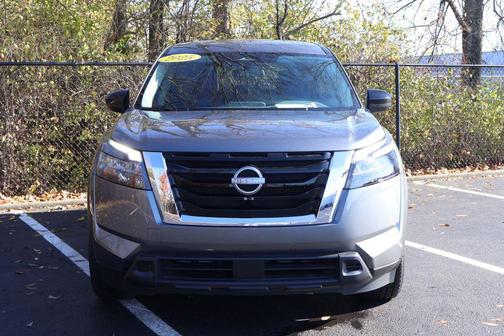 2025 Nissan Pathfinder S 4WD