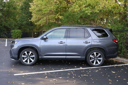 2023 Honda Pilot Touring 8-Passenger