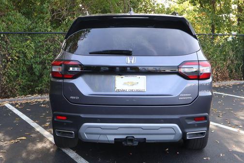 2023 Honda Pilot Touring 8-Passenger