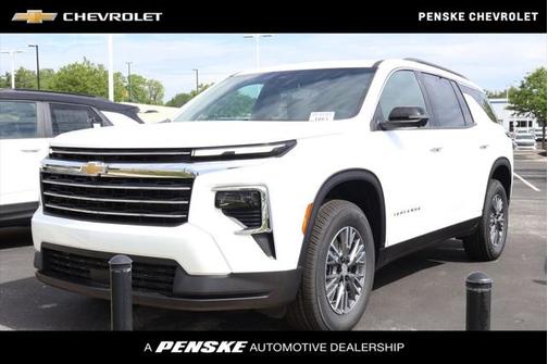 2025 Chevrolet Traverse LT