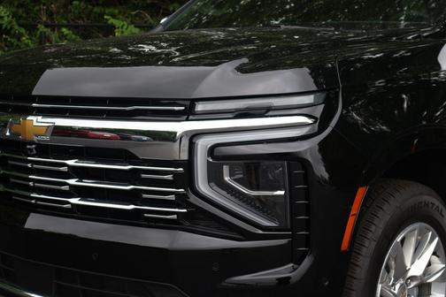 Black 2025 Chevrolet Suburban Premier