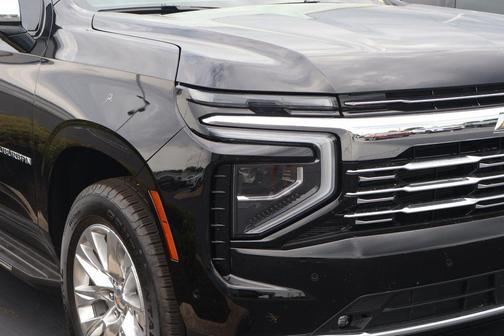 Black 2025 Chevrolet Suburban Premier