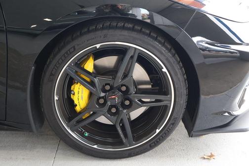 2025 Chevrolet Corvette Stingray w/2LT