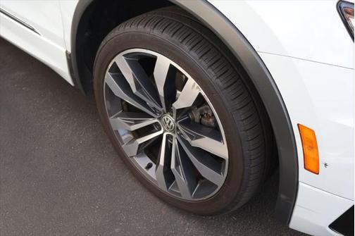2019 Volkswagen Tiguan 2.0T SEL R-Line 4MOTION