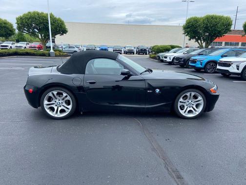 Black 2003 BMW Z4 3.0i Roadster