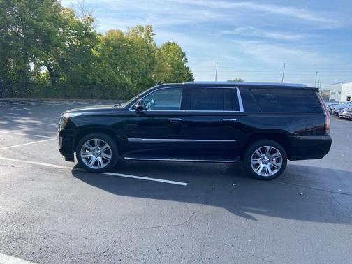 2017 Cadillac Escalade ESV Premium Luxury