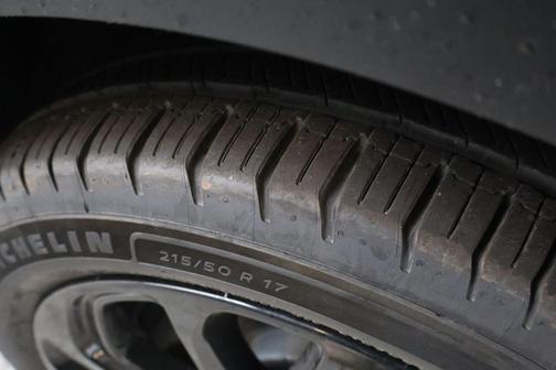 Marina Blue Metallic 2027 Chevrolet Bolt RS