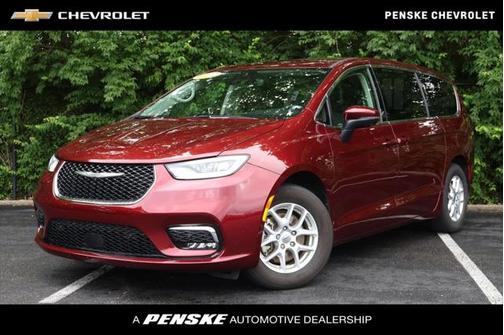 2023 Chrysler Pacifica Touring L