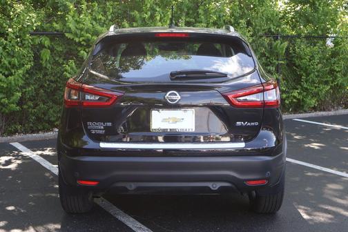Magnetic Black Pearl 2021 Nissan Rogue Sport SV