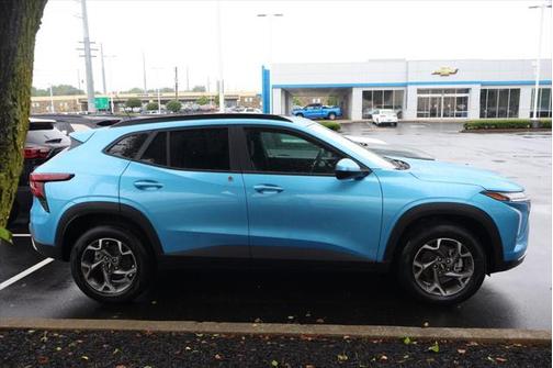 2025 Chevrolet Trax LT