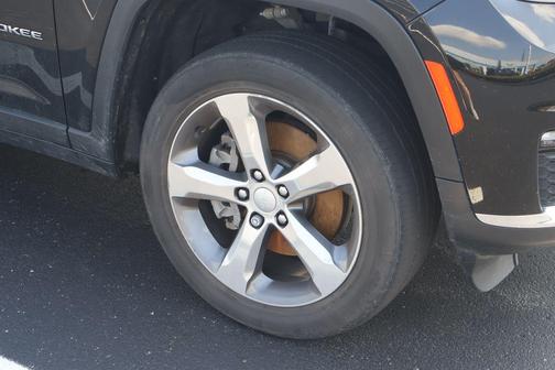 Diamond Black Crystal Pearlcoat 2021 Jeep Grand Cherokee L Limited