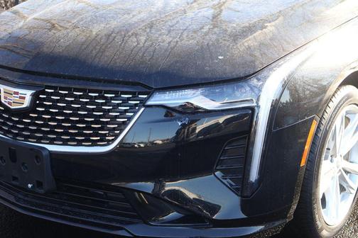 2024 Cadillac CT4 Luxury