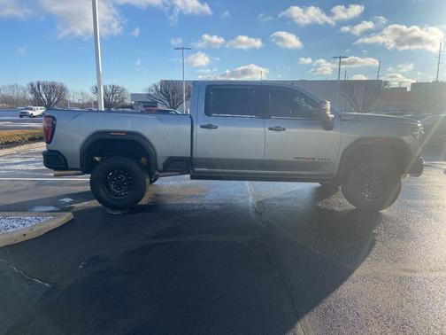 2024 GMC Sierra 2500 AT4X